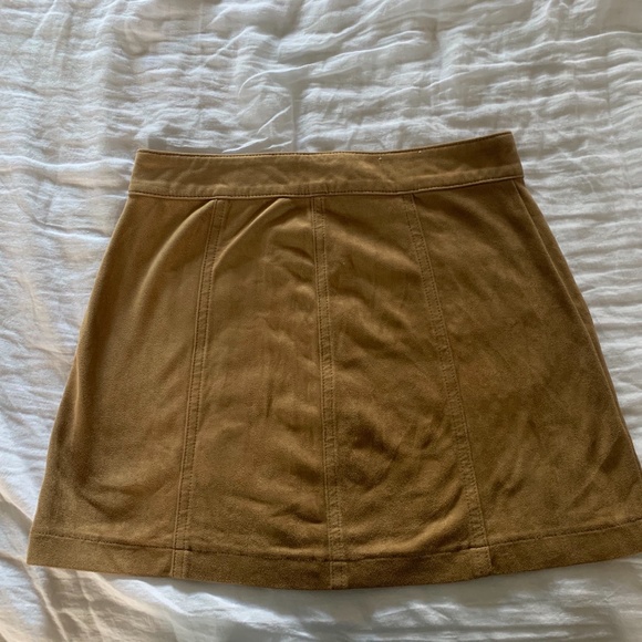 Altar'd State brown suede skirt with pockets - Picture 2 of 4